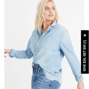 Madewell Classic Ex Boyfriend Chambray Shirt